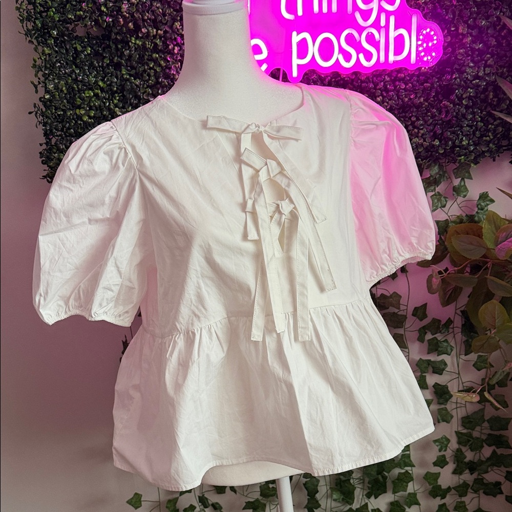 Timing White Puff Sleeve Blouse with Bow
